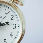 時計の時刻が遅れる、狂う時のスピリチュアルな意味とは！？